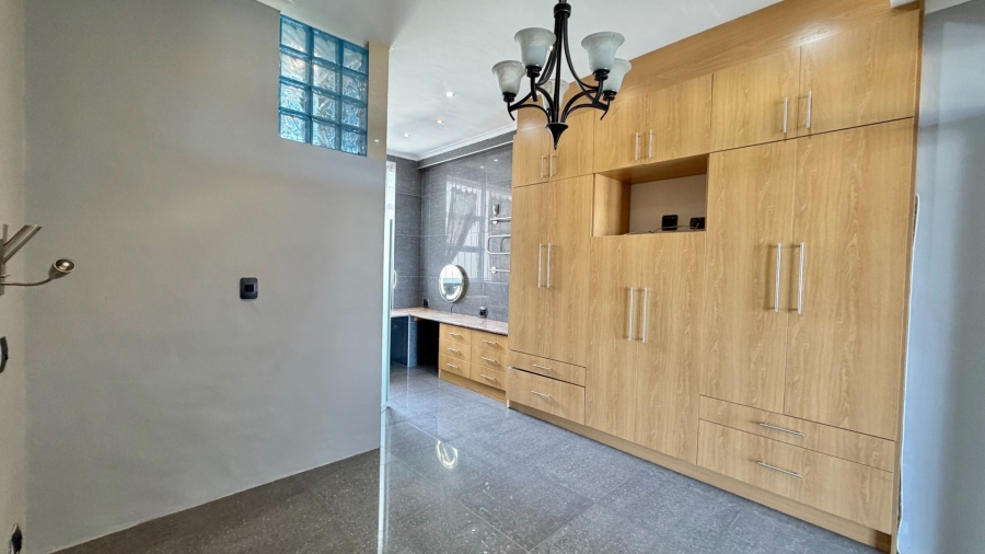 2 Bedroom Property for Sale in Strand Central Western Cape